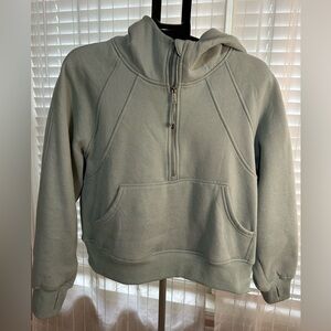 Cropped hoodie
